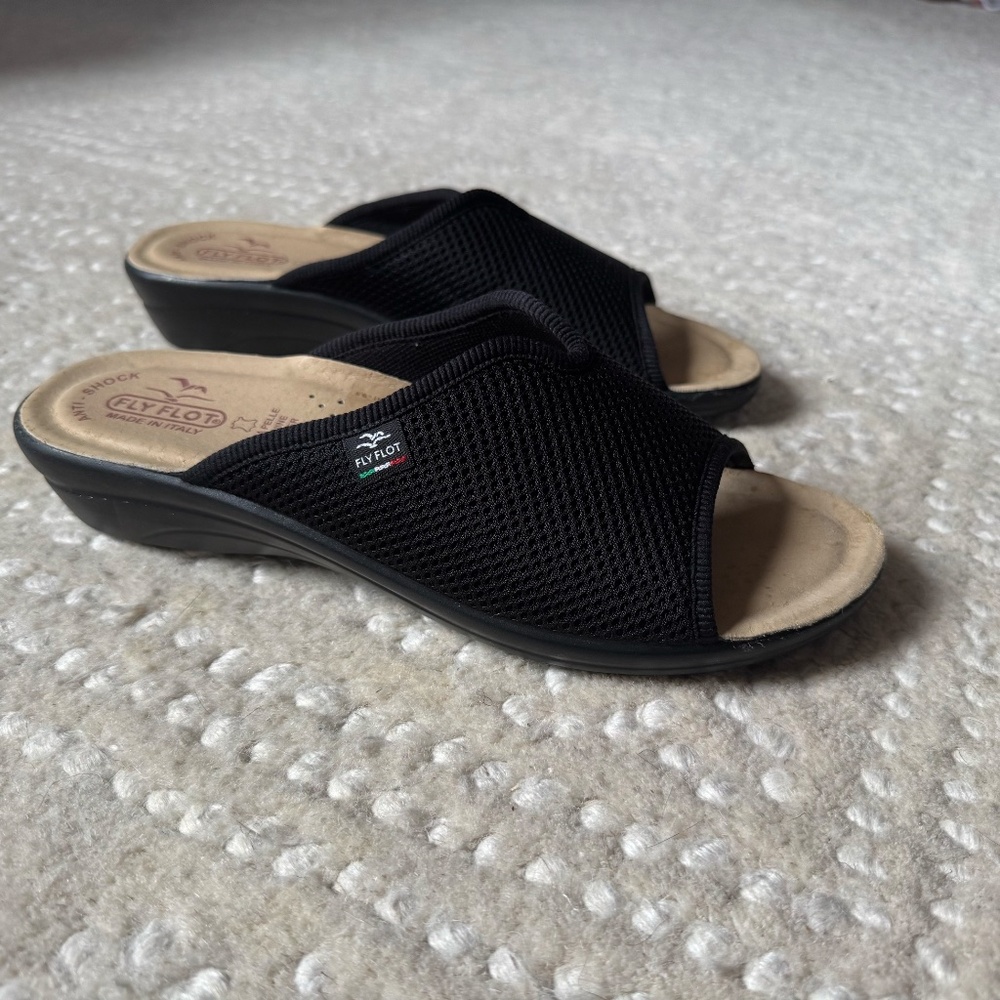 Fly Flot Italian Comfort Slide Sandals Black Mesh Size 41 NEOT - Picture 1 of 16
